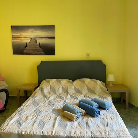 Dejan 3-city Centar Near Arena With Free Parking Apartment