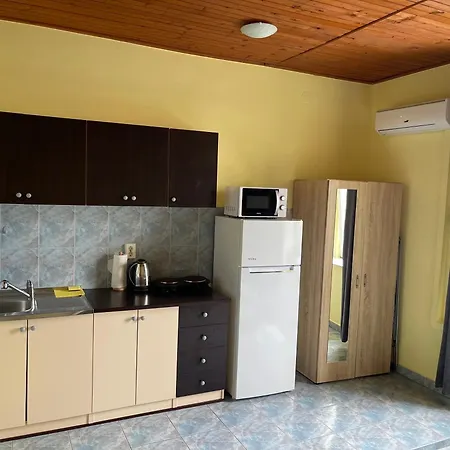 Apartment Dejan 3-city Centar Near Arena With Free Parking
